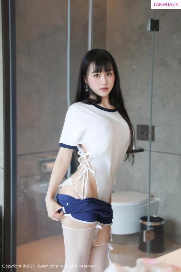   [XiuRen]高清写真图 2025.04.23 No.10184 量子玫瑰 白色运动服第10张图片